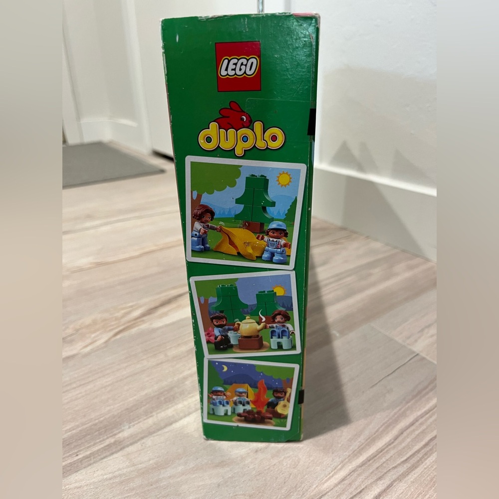 LEGO DUPLO Colorful Camping Adventure Set 10946 - Picture 5 of 9